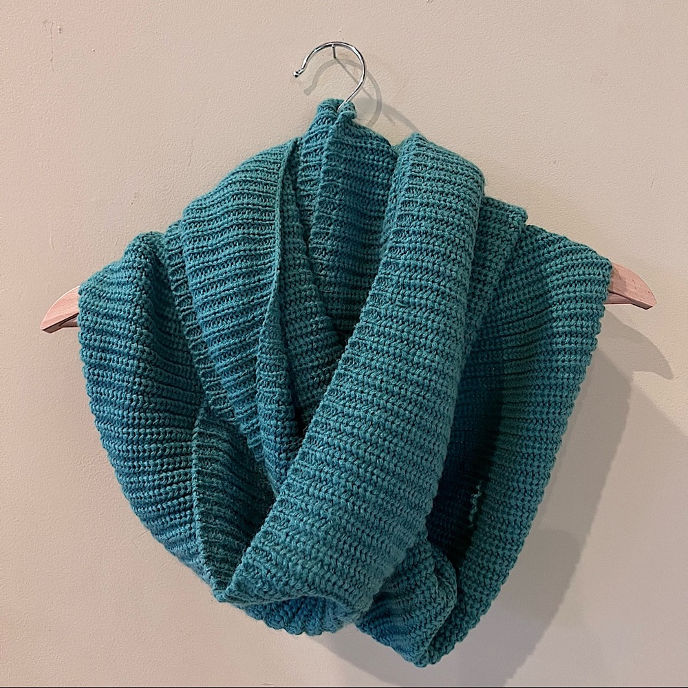 Green Knitted Infinity Scarf